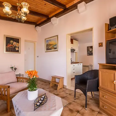 Apartment Jadric Razanj
