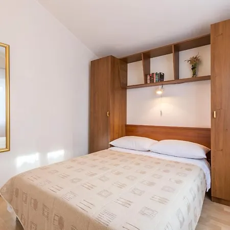 Apartment Jadric Razanj